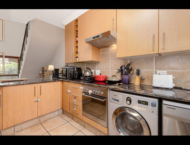 2 BEDROOM DUPLEX FOR SALE IN SUNNINGHILL
